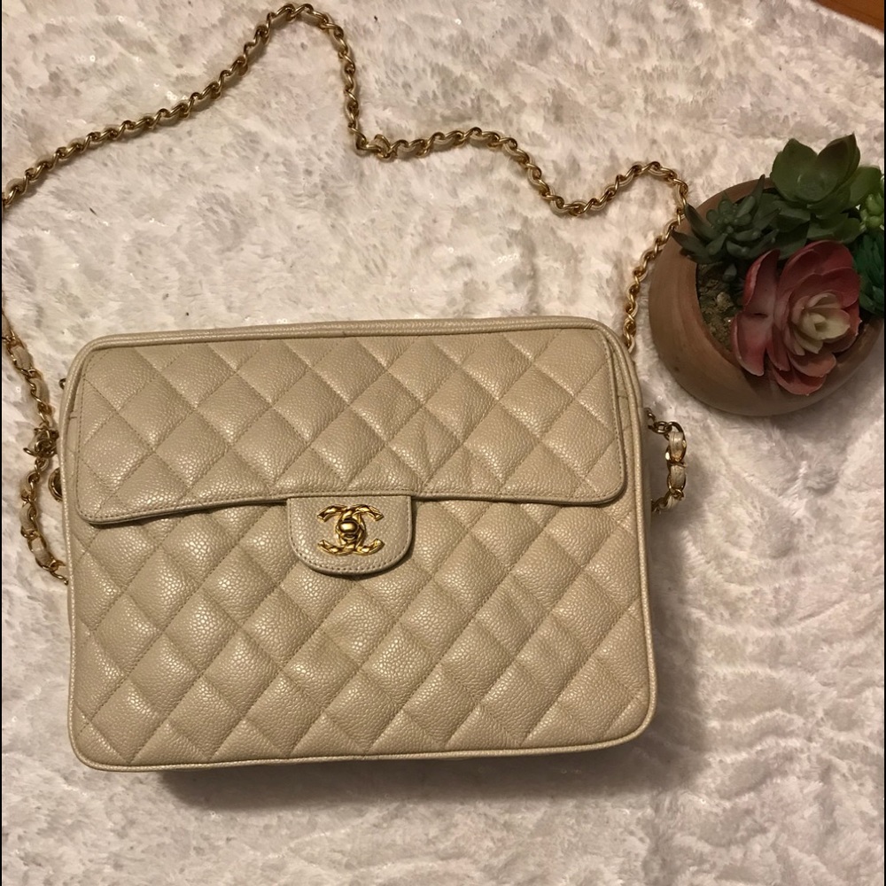 Chanel purse